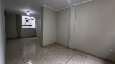 DEPARTAMENTO En Residencial Angamos
