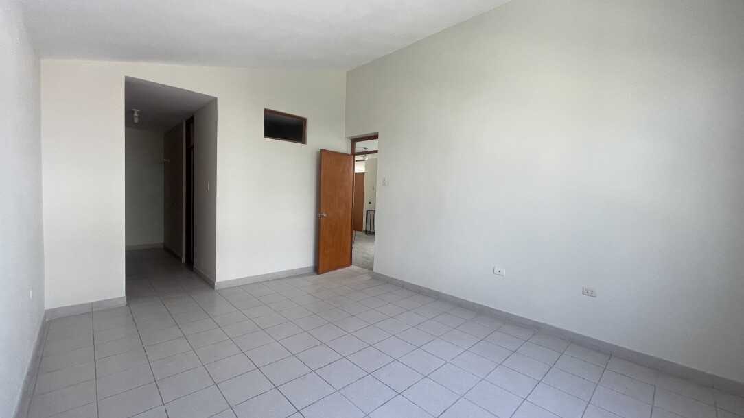Casa En Urb. Lagunas del Chipe-15