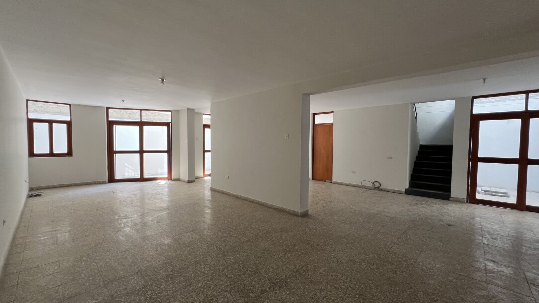 Casa En Urb. Lagunas del Chipe-2