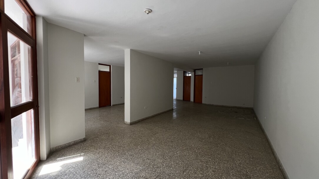 Casa En Urb. Lagunas del Chipe-4