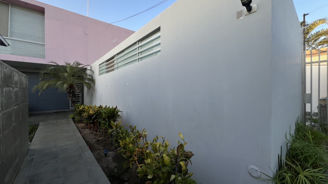 CASA En Urb. Loma Blanca-27