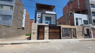 CASA DE ESTRENO Urb. Miraflores Country Club I