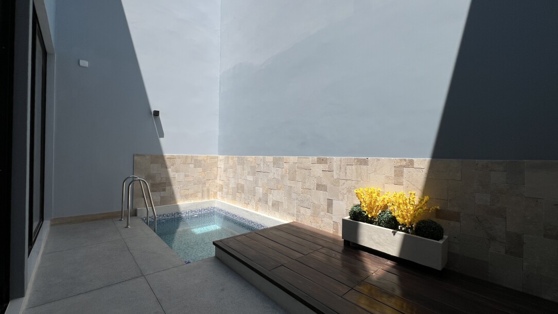 CASA DE ESTRENO Urb. Miraflores Country Club I-8