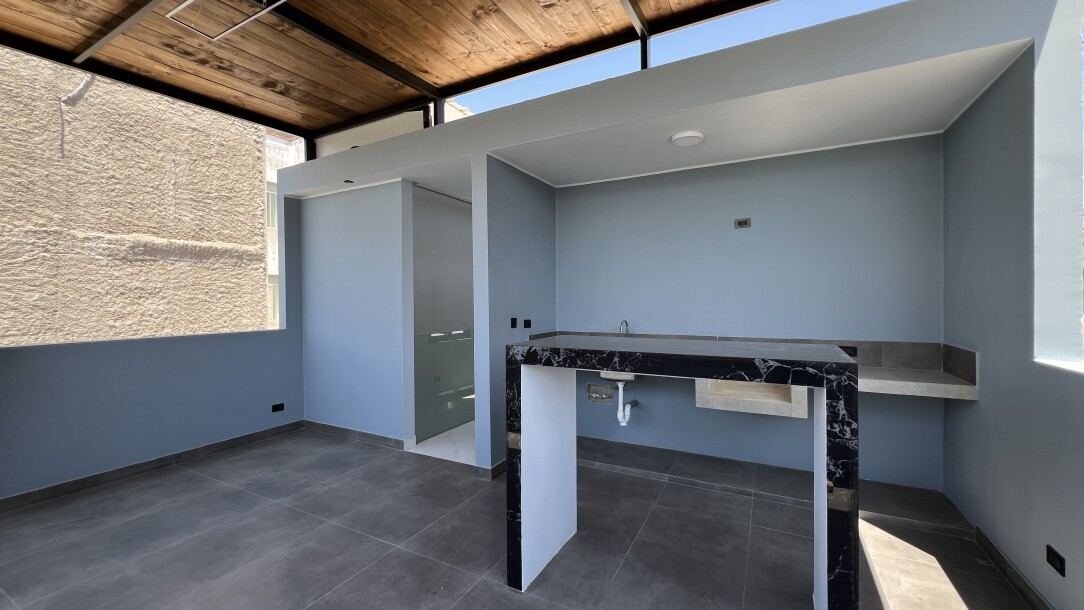 CASA DE ESTRENO Urb. Miraflores Country Club I-22