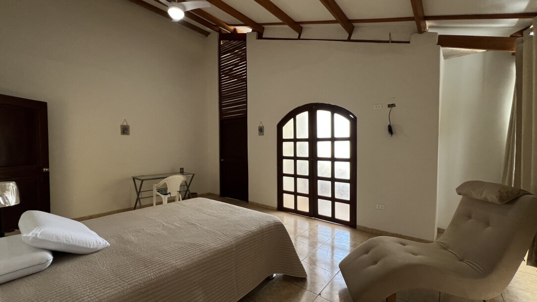 CASA En Urb. Los Geranios (Amoblada)-18