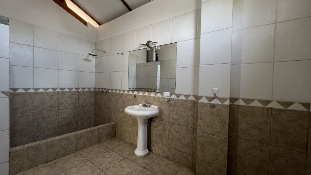 CASA En Urb. Los Geranios (Amoblada)-23