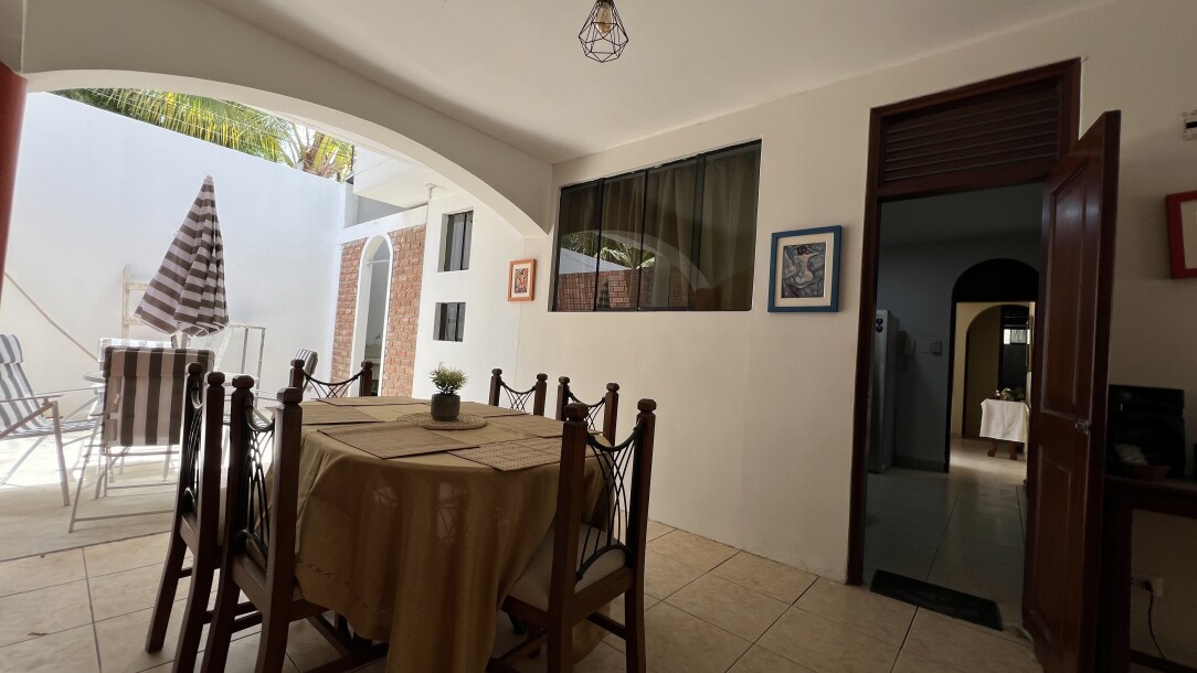 CASA En Urb. Los Geranios (Amoblada)-12