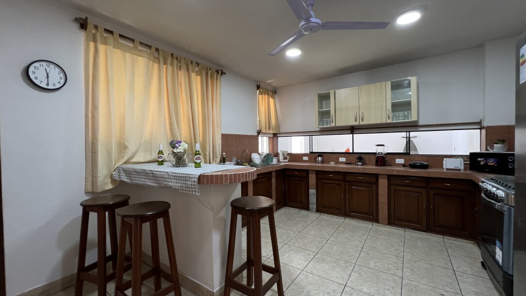 CASA En Urb. Los Geranios (Amoblada)-10