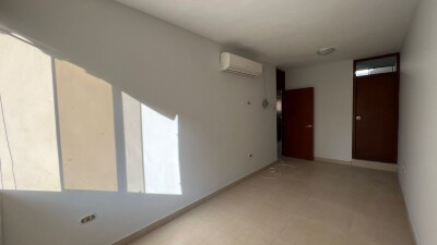 CASA En Urb. Los Geranios