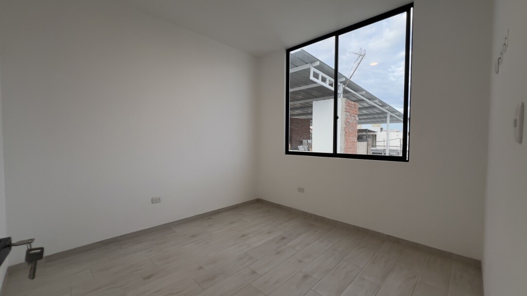 CASA DE ESTRENO En Urb. Miraflores Country Club-32