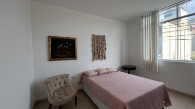 CASA DE ESTRENO En Urb. Miraflores Country Club I