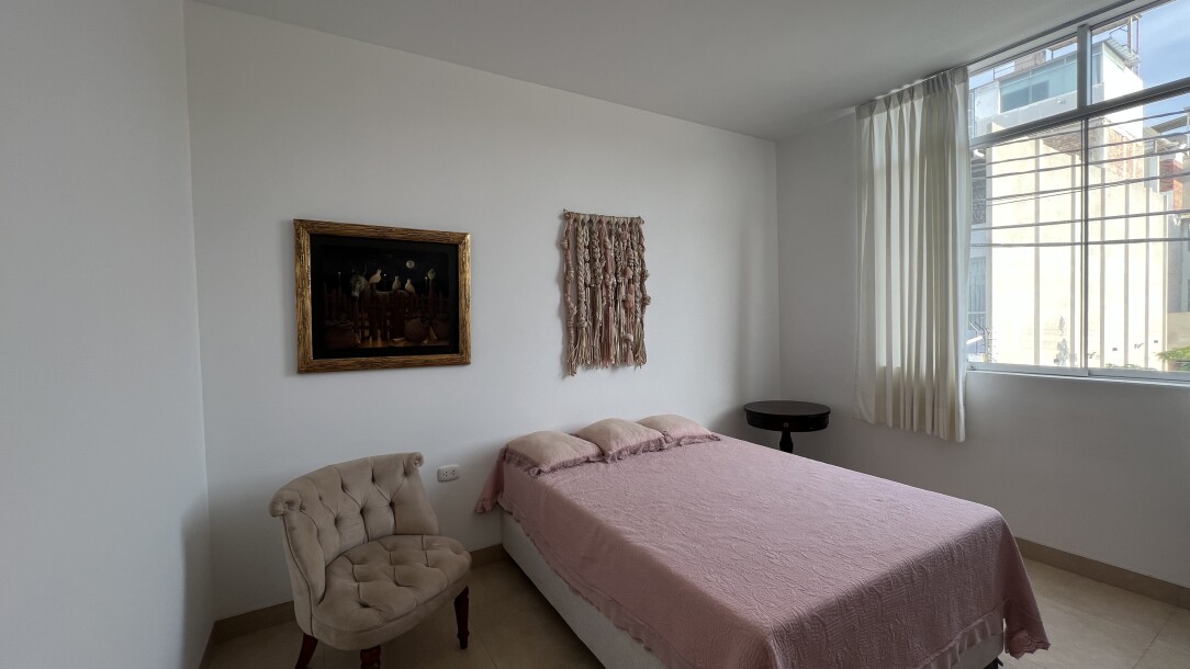 CASA DE ESTRENO En Urb. Miraflores Country Club I-13