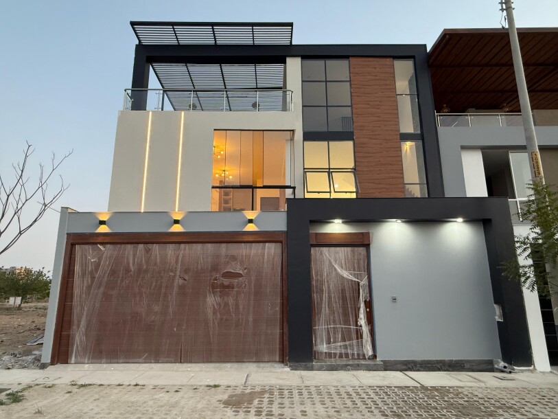 CASA DE ESTRENO En Boulevard Plaza Park-19