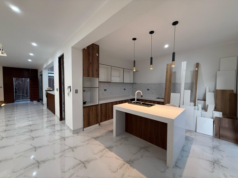 CASA DE ESTRENO En Boulevard Plaza Park-6