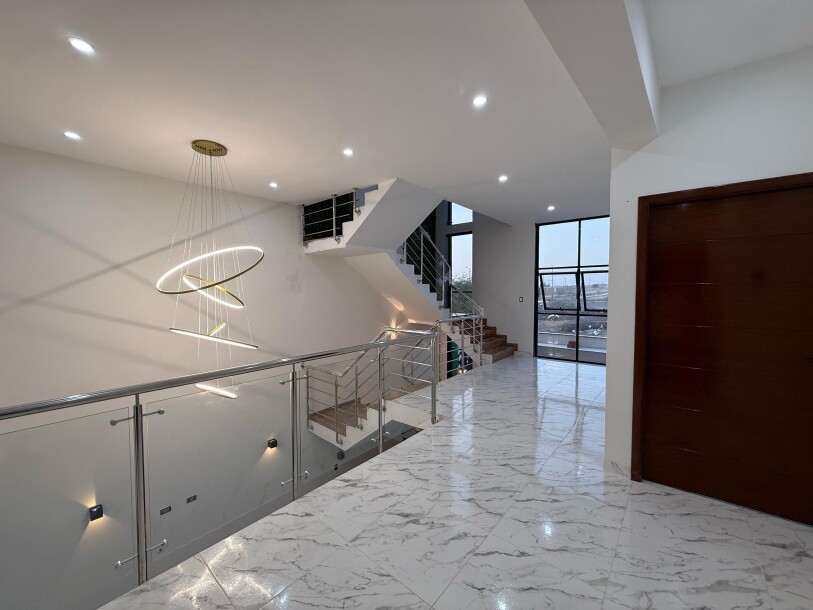 CASA DE ESTRENO En Boulevard Plaza Park-16