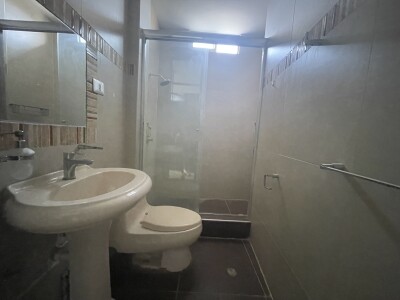 CASA con Piscina En Urb. Miraflores Country Club I