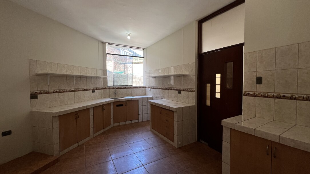 CASA En Urb. Santa María del Pinar-12