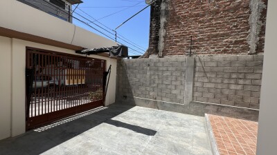 CASA En Urb. Santa María del Pinar