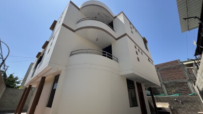 CASA En Urb. Santa María del Pinar