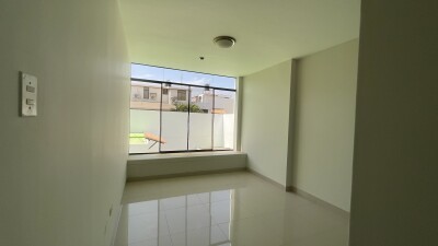 CASA con Piscina en Urb. Los Cocos del Chipe