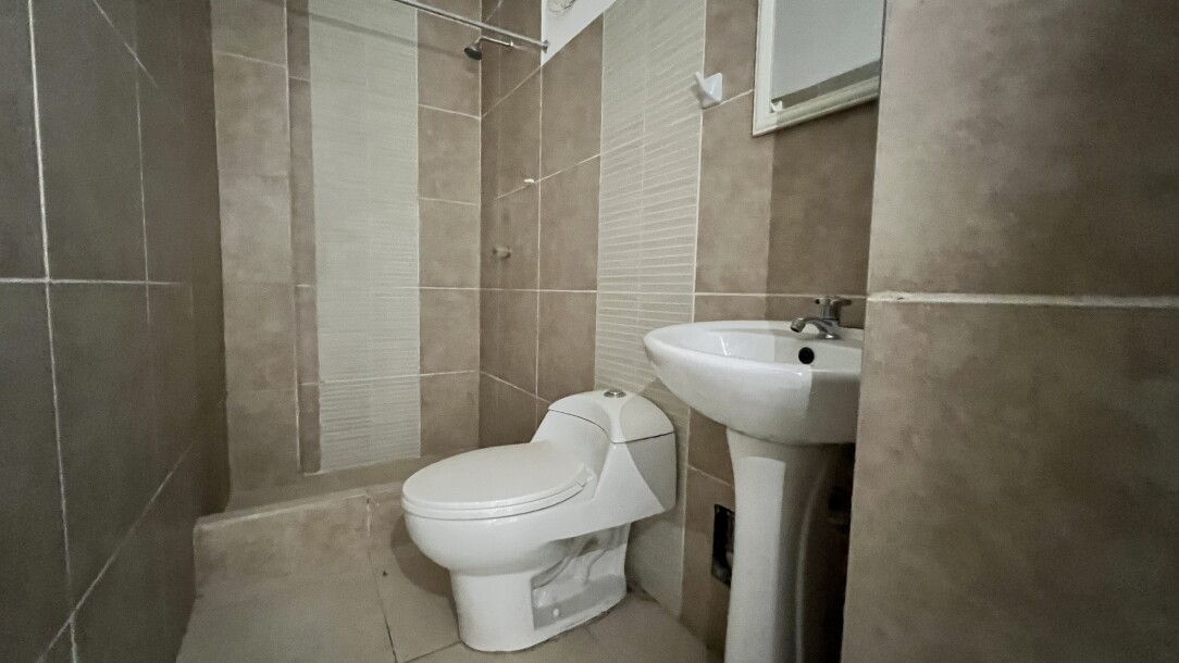 DEPARTAMENTO EN Urb. Los Geranios-10
