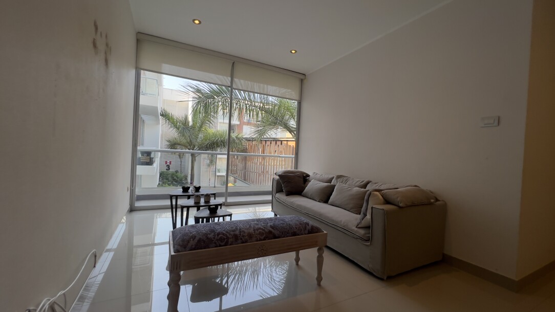 DEPARTAMENTO En Cond. Palmeras del Chipe (semi - amoblado)-1