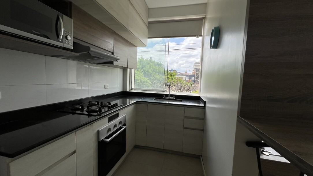 DEPARTAMENTO En Miraflores Country Club 1-2
