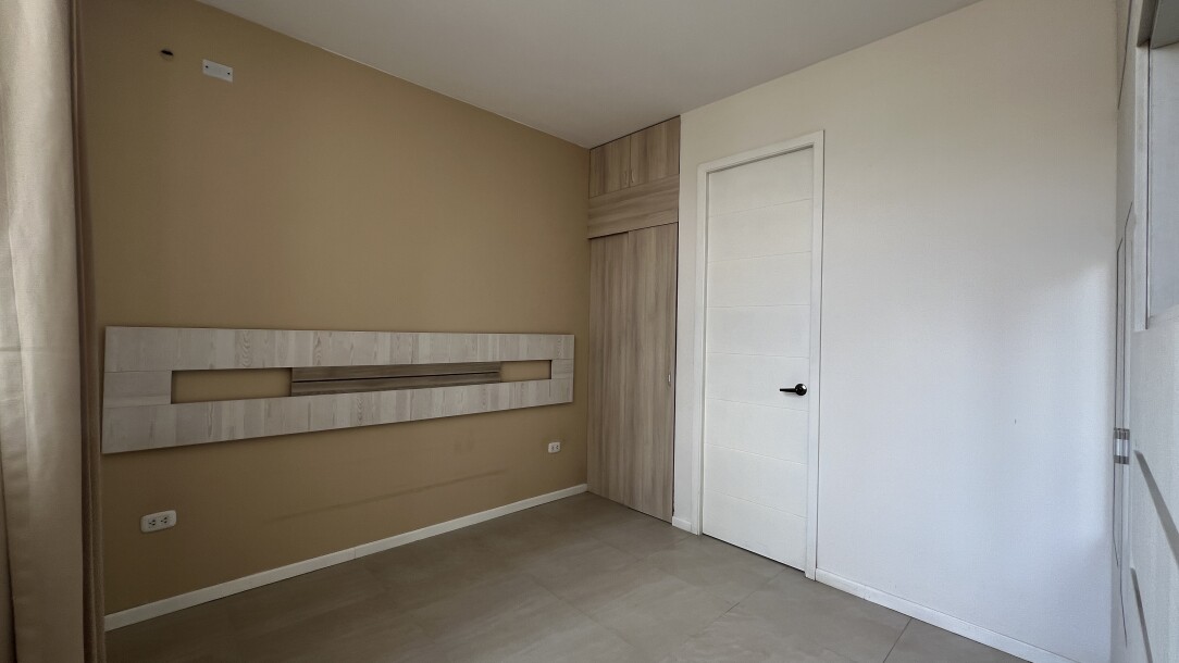 DEPARTAMENTO En Miraflores Country Club 1-4