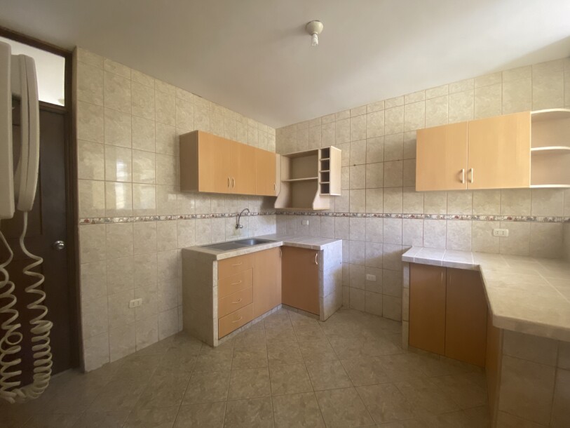 DEPARTAMENTO En Urb. Los Geranios-2