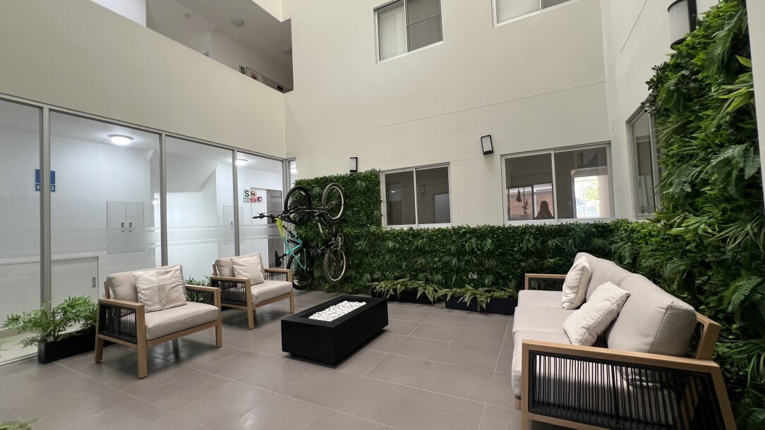 DEPARTAMENTO DE ESTRENO En Robles del Chipe-1
