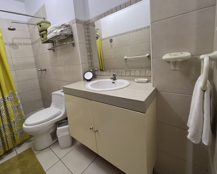 DEPARTAMENTO En Urb. El Chipe-20