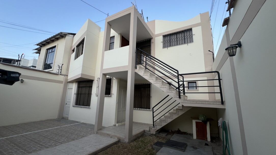 DEPARTAMENTO En Urb. Los Geranios-1