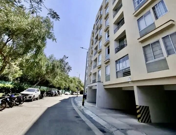 DEPARTAMENTO En Urb. Miraflores Country Club 1-16