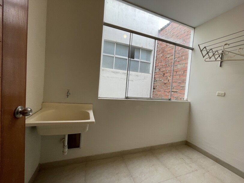 DEPARTAMENTO En Urb. Santa María del Pinar-8