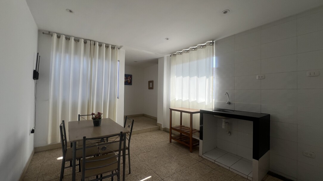 DEPARTAMENTO En Centro de Piura (semi - amoblado)-2