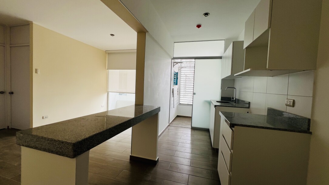 DEPARTAMENTO En Condominio Privado-2